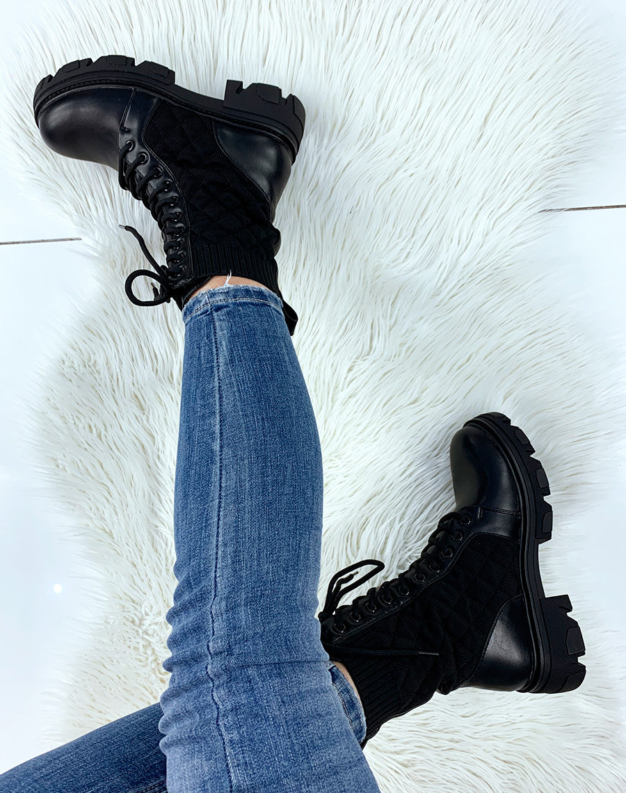 Bottines hautes noires matelassés à semelle crantée