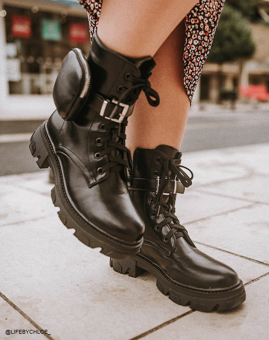 Bottines hautes noires semelle crantée à pochette