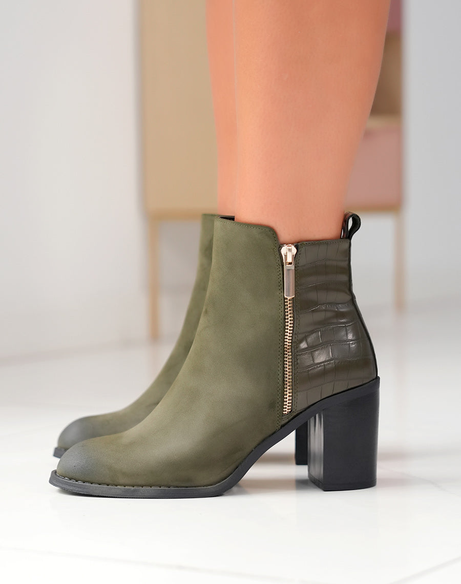 Bottines Kaki Bi-Matière : Une Ode à la Modernité
