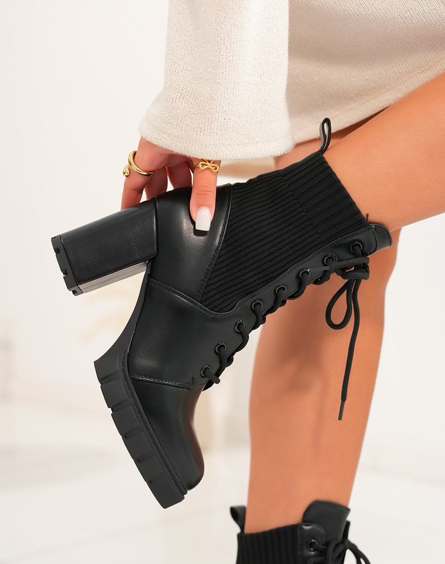 Bottines à Lacets Bi-matière - L'Alliance Parfaite du Style et du Confort
