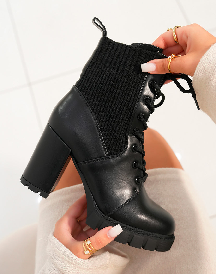 Bottines à Lacets Bi-matière - L'Alliance Parfaite du Style et du Confort