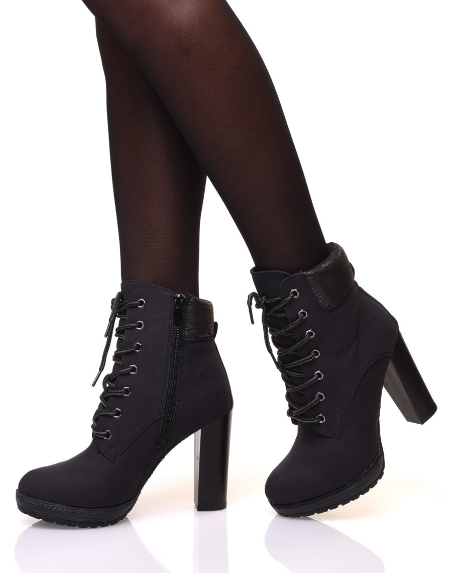 Bottines à lacets noires à talons haut