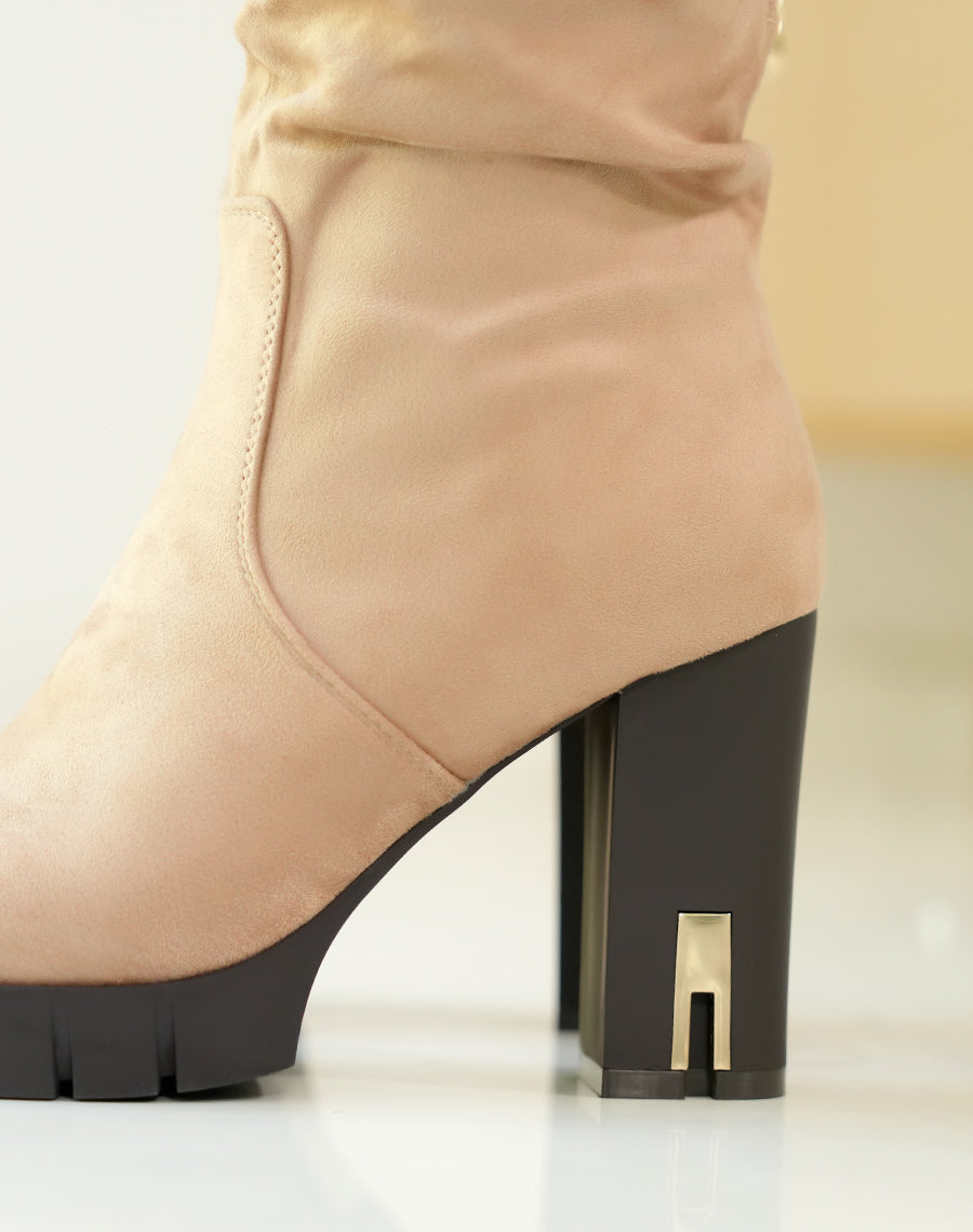 BOTTINES MARRON CLAIR EFFET DAIM ? TALONS AVEC D?TAIL DOR? POUR FEMME