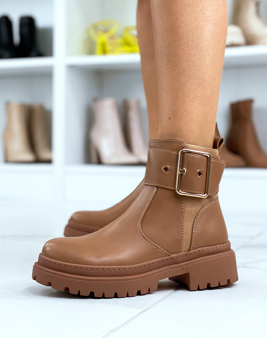 Bottines marrons à lanière épaisse et dorée