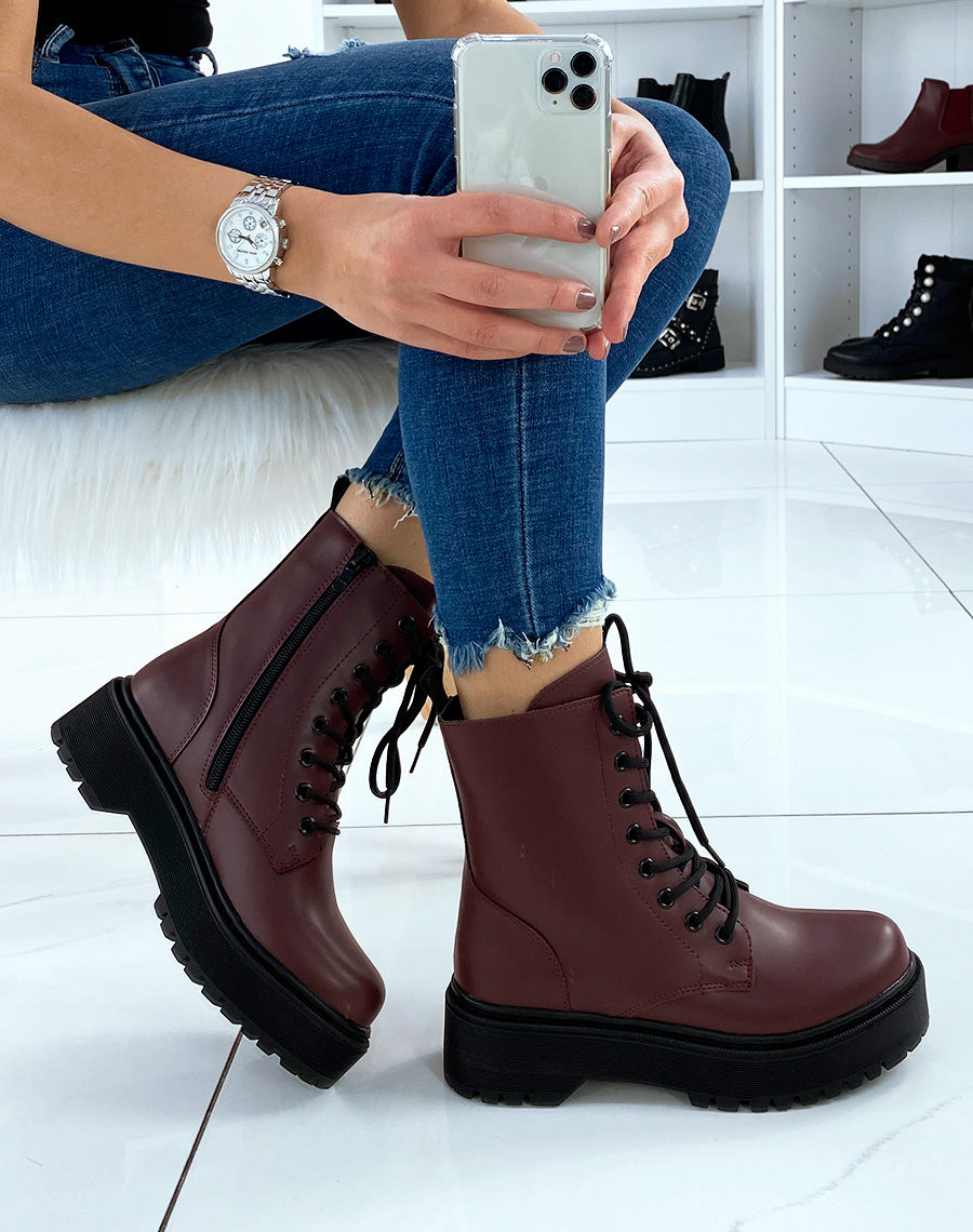 Bottines mat bordeaux à grosse plateforme