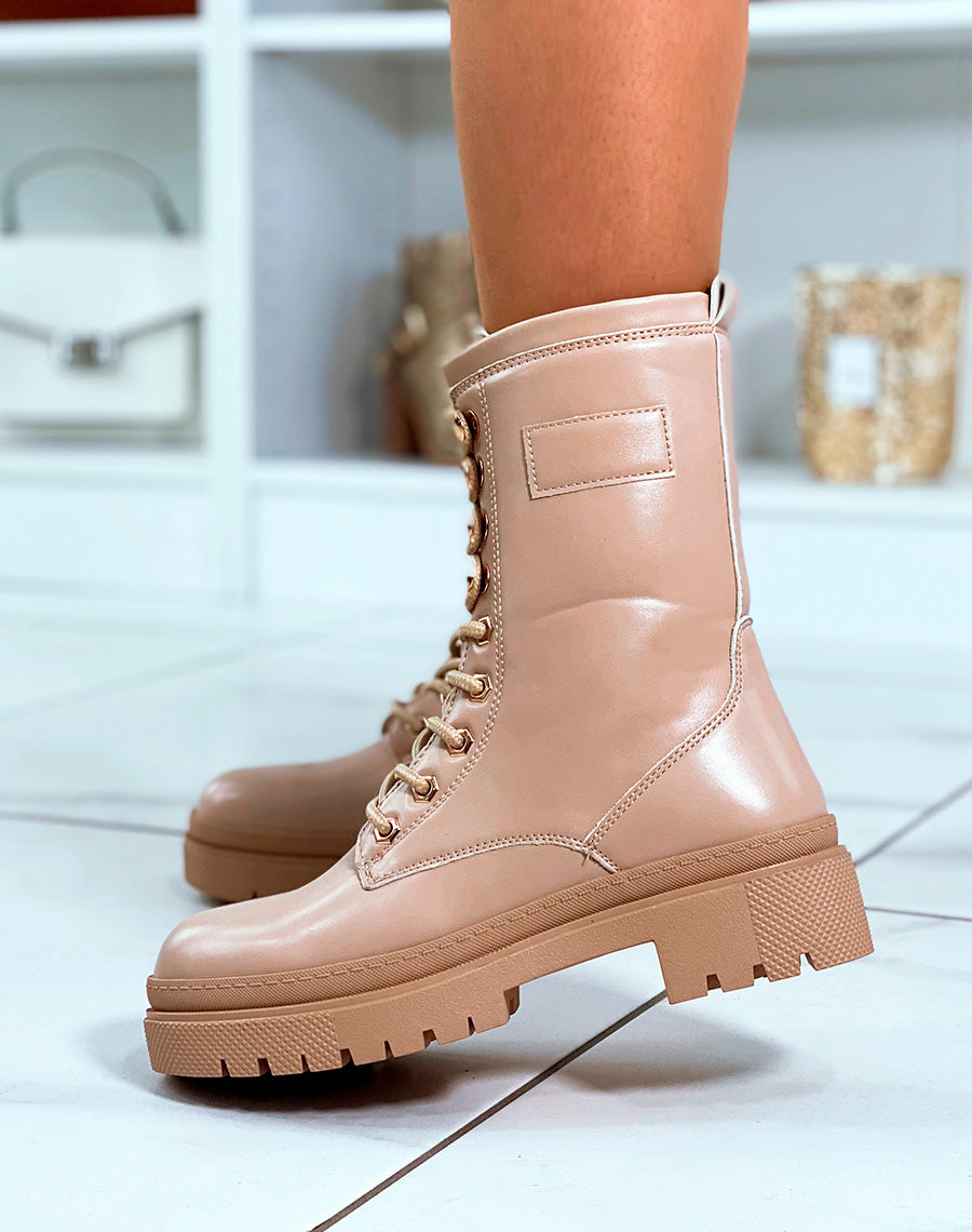 BOTTINES MONTANTES BEIGE ? LACETS AVEC SEMELLE CRANT?E