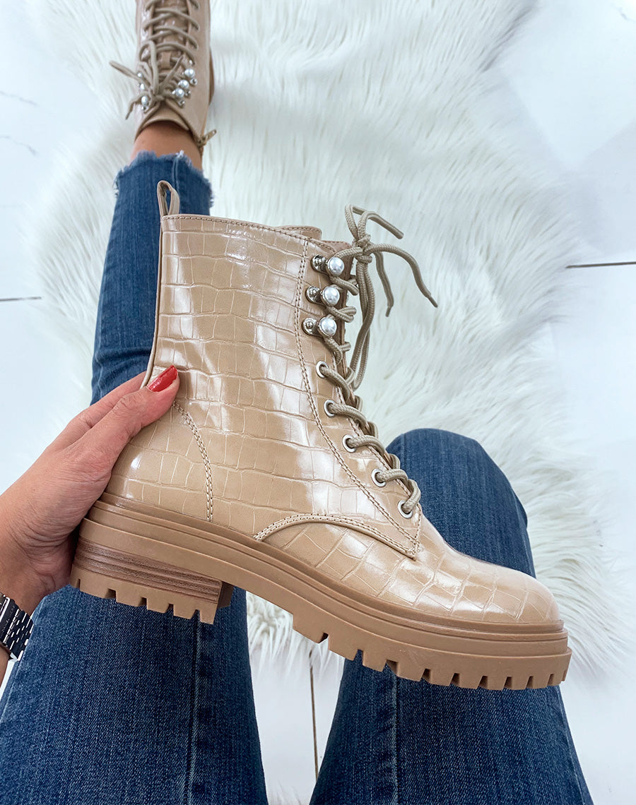 Bottines montantes beiges effet croco