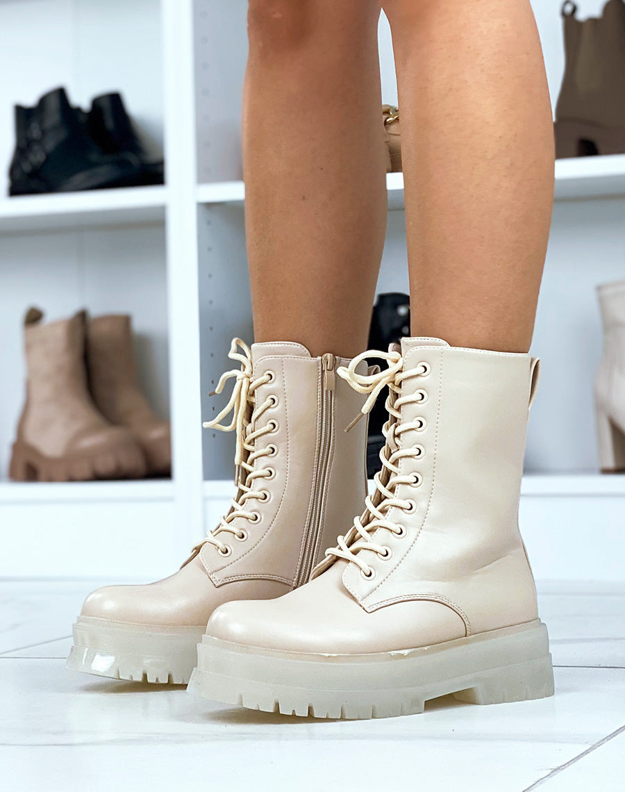 Bottines montantes beiges à lacets et semelle translucide