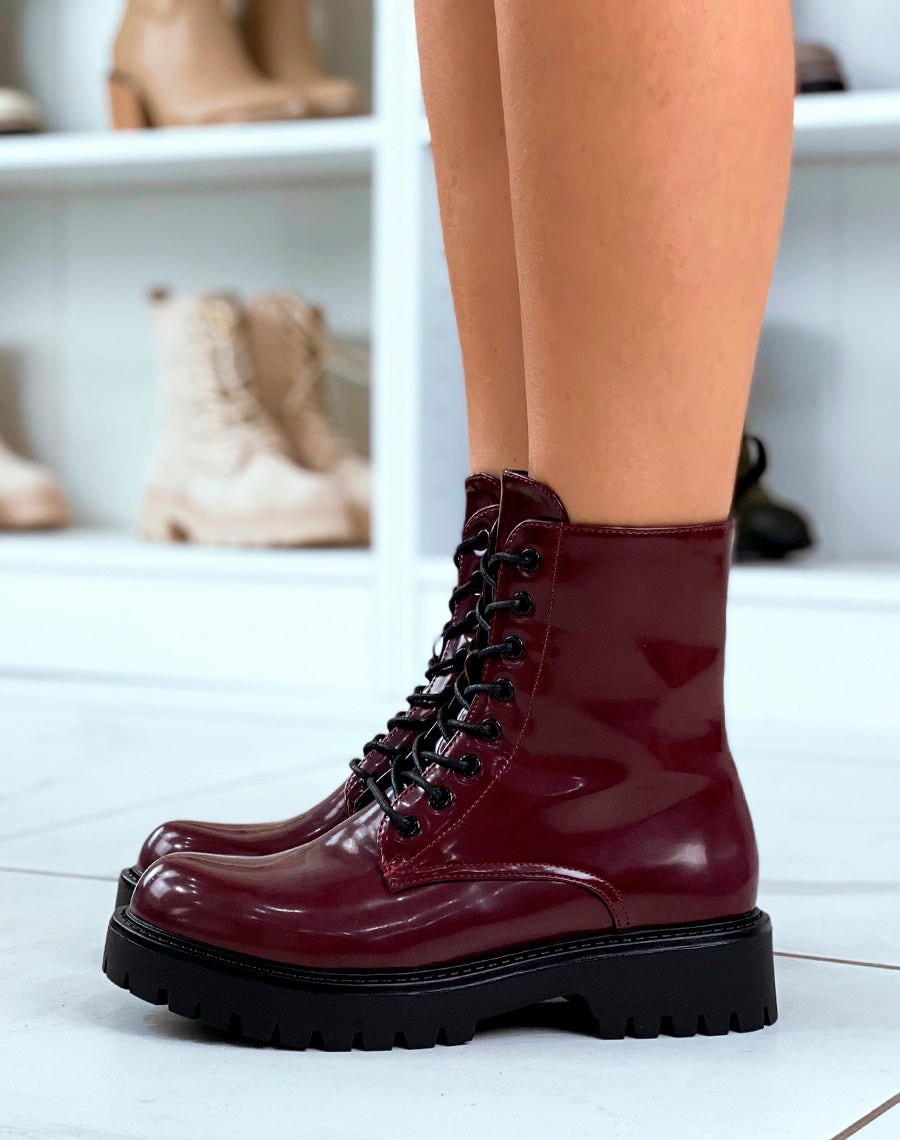 Bottines Montantes Bordeaux à Lacet avec Semelle Crantée pour Femme
