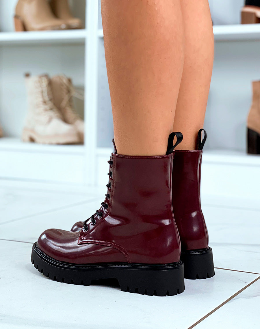 Bottines Montantes Bordeaux à Lacet avec Semelle Crantée pour Femme