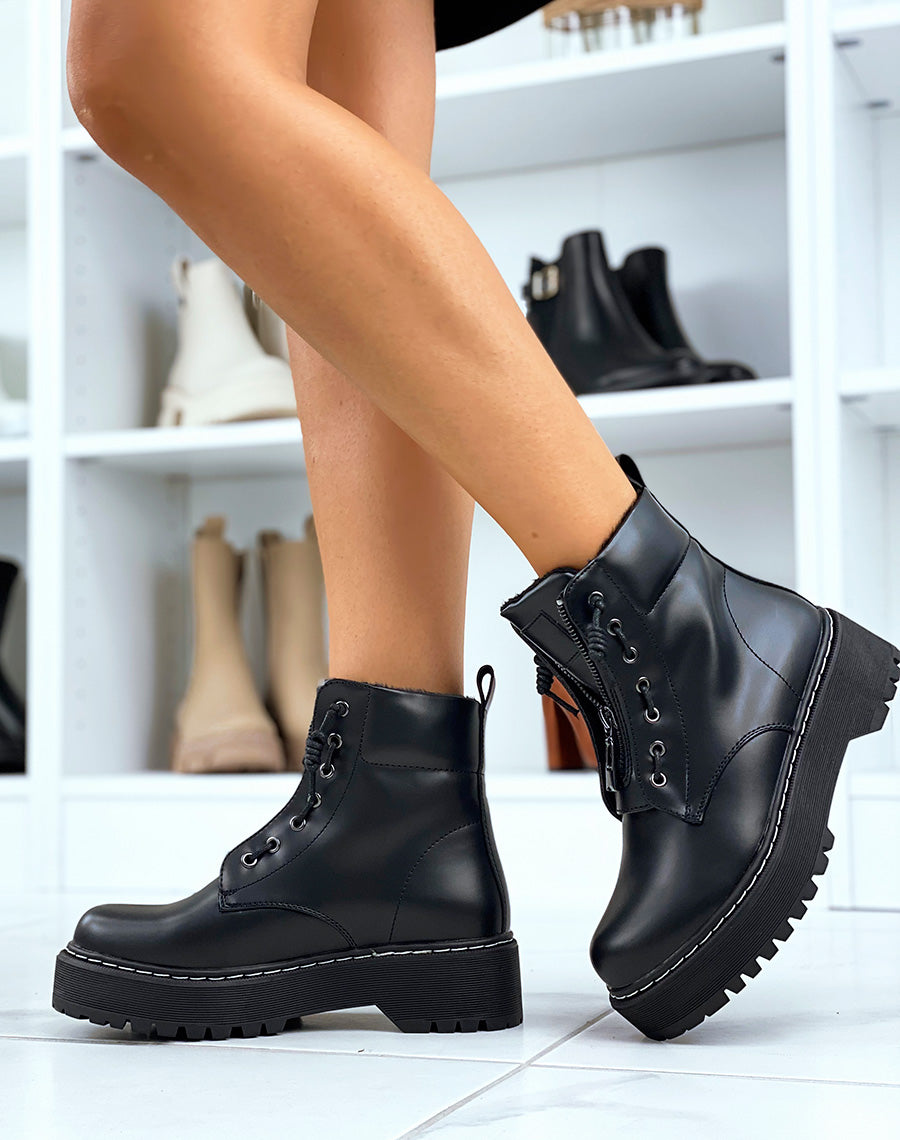 Bottines montantes noires avec fourrure