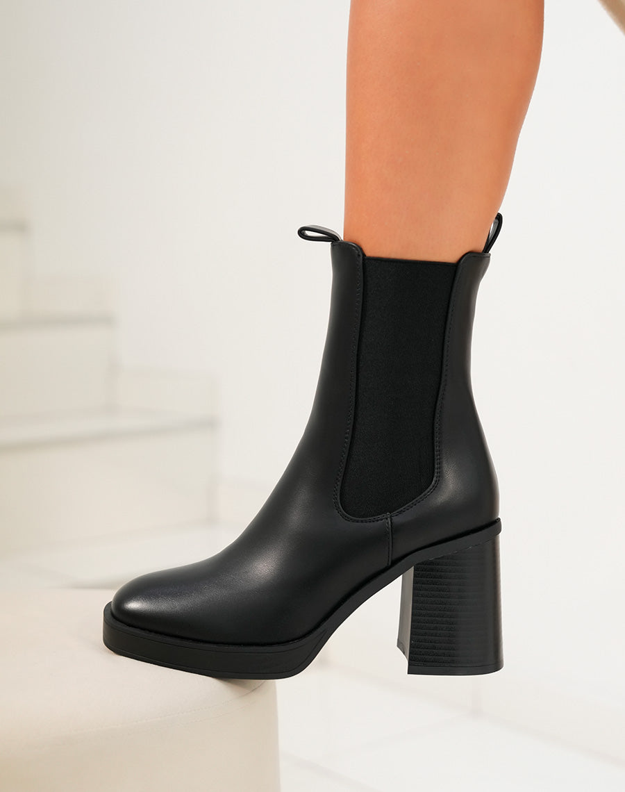 BOTTINES MONTANTES NOIRES CHELSEA ? TALON CARR?