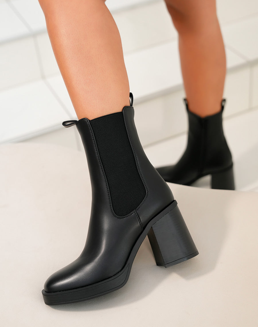 BOTTINES MONTANTES NOIRES CHELSEA ? TALON CARR?
