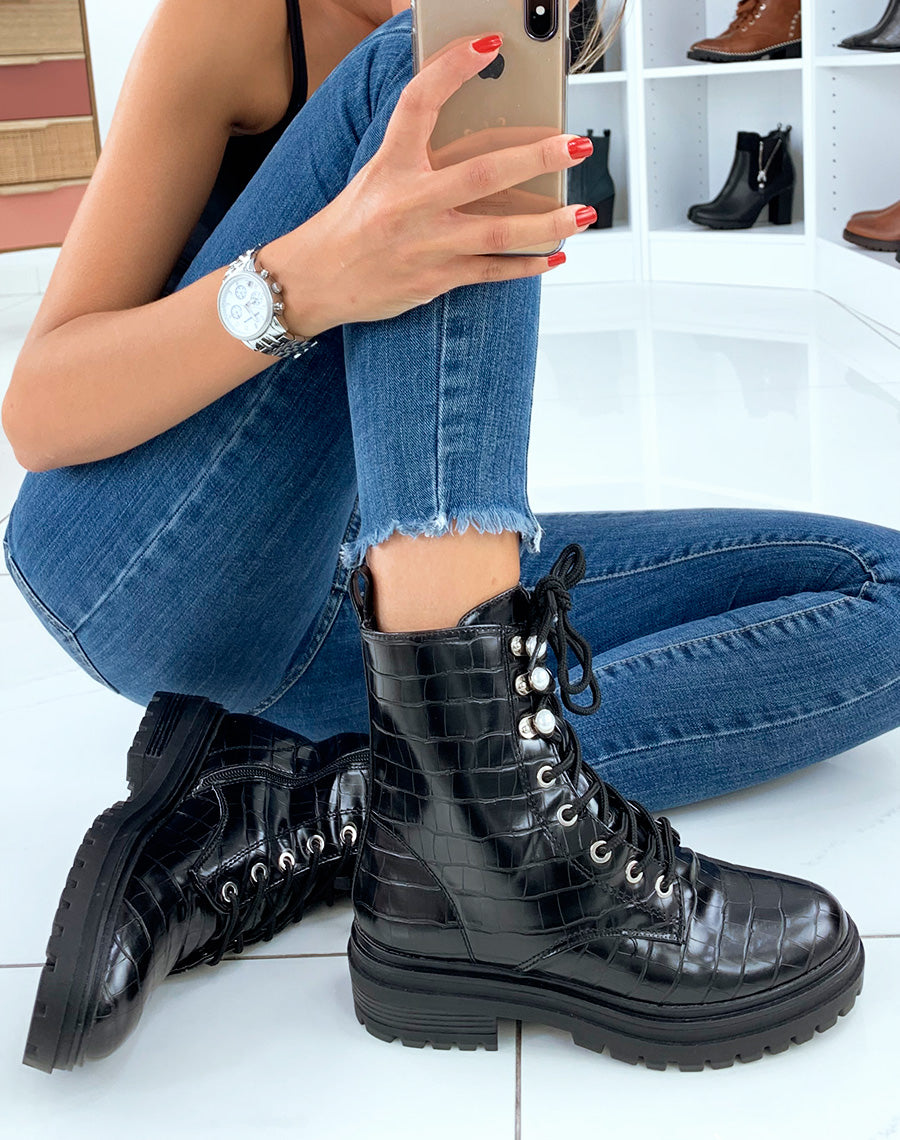 Bottines montantes noires effet croco