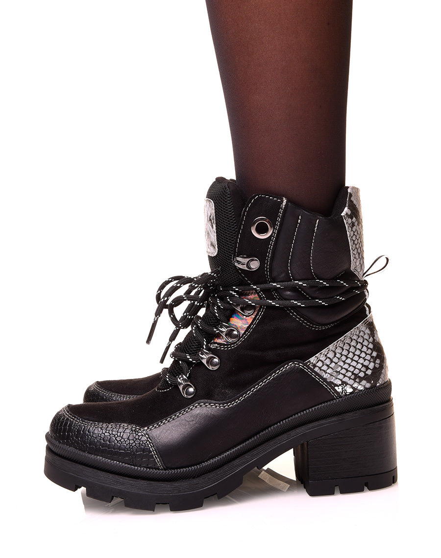 Bottines montantes noires à lacets en suédine à détails python