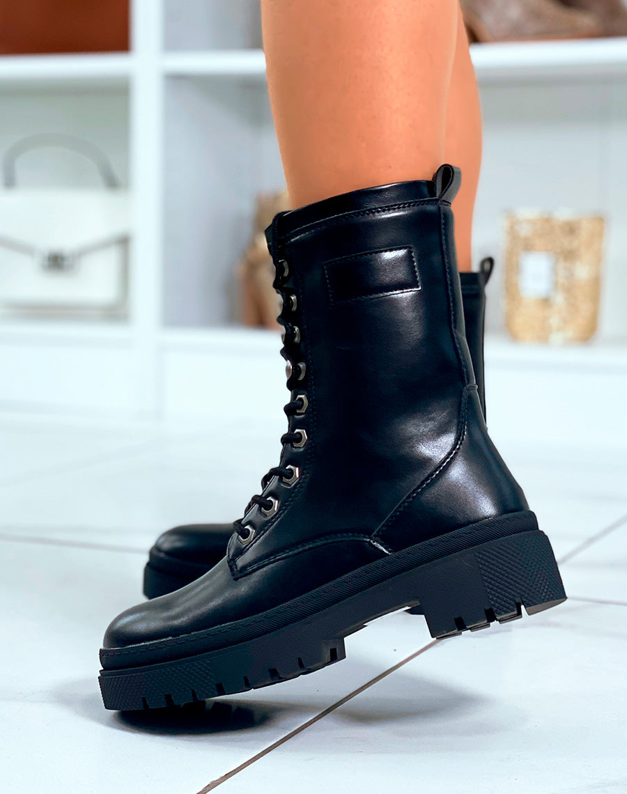 BOTTINES MONTANTES NOIRES LISSE ? LACETS AVEC SEMELLE CRANT?E