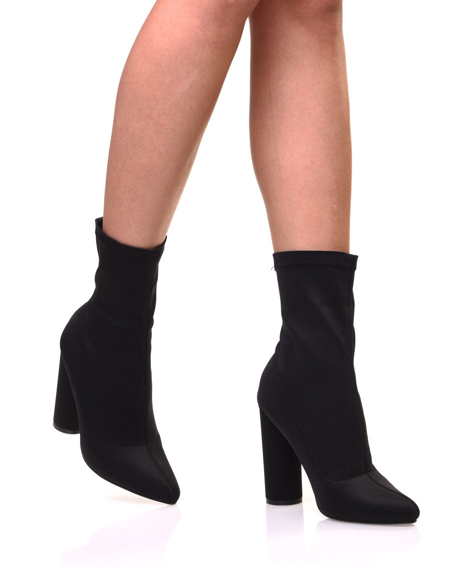 Bottines montantes noires à talons