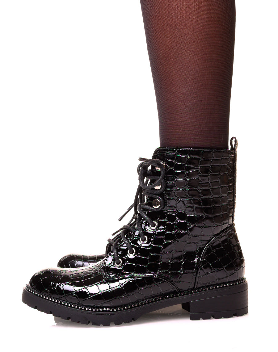 Bottines montantes noires vernies à effet croco
