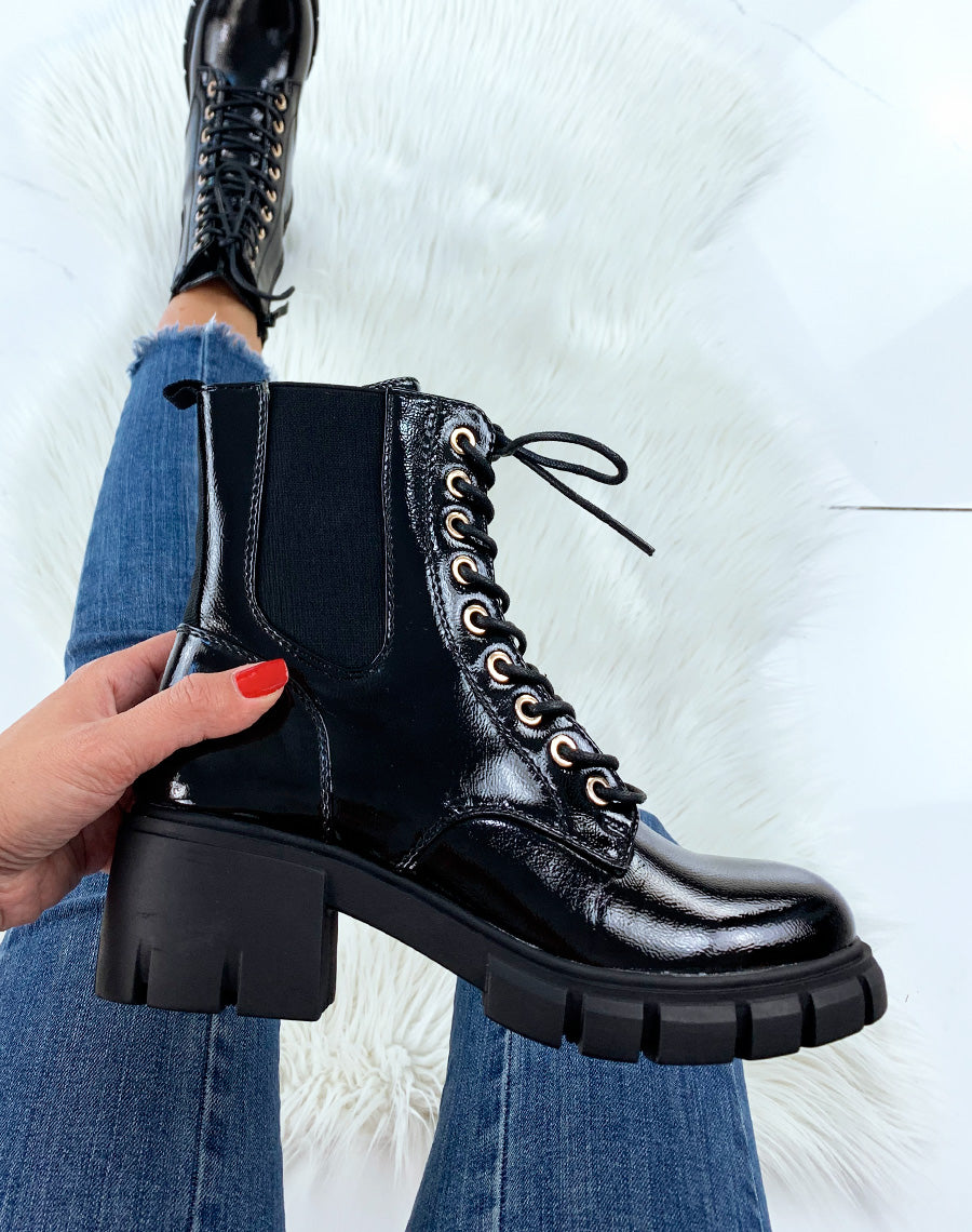 Bottines montantes vernies noires à talon mi-haut