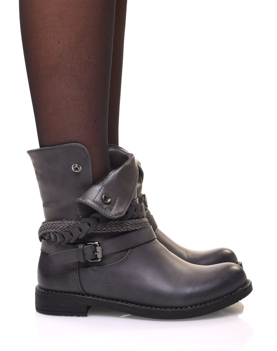 Bottines motardes grises à lanières tressées