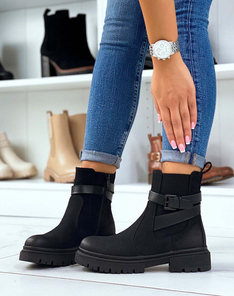 Bottines noir mat à détails en forme de boucles