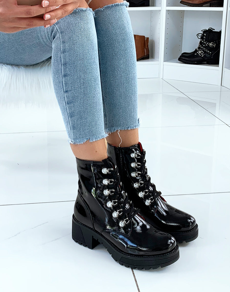 Bottines noir vernis à gros bijoux
