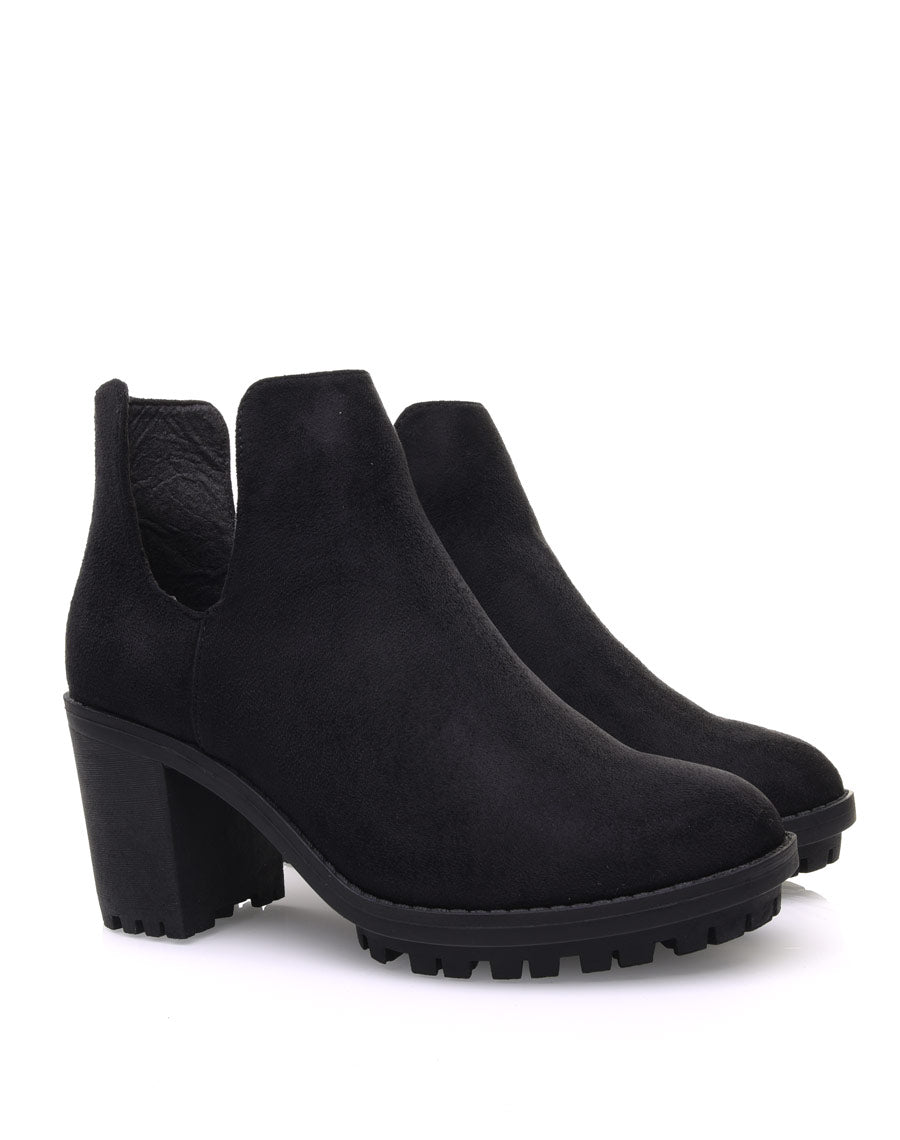 Bottines noires ajourées et semelle crantée
