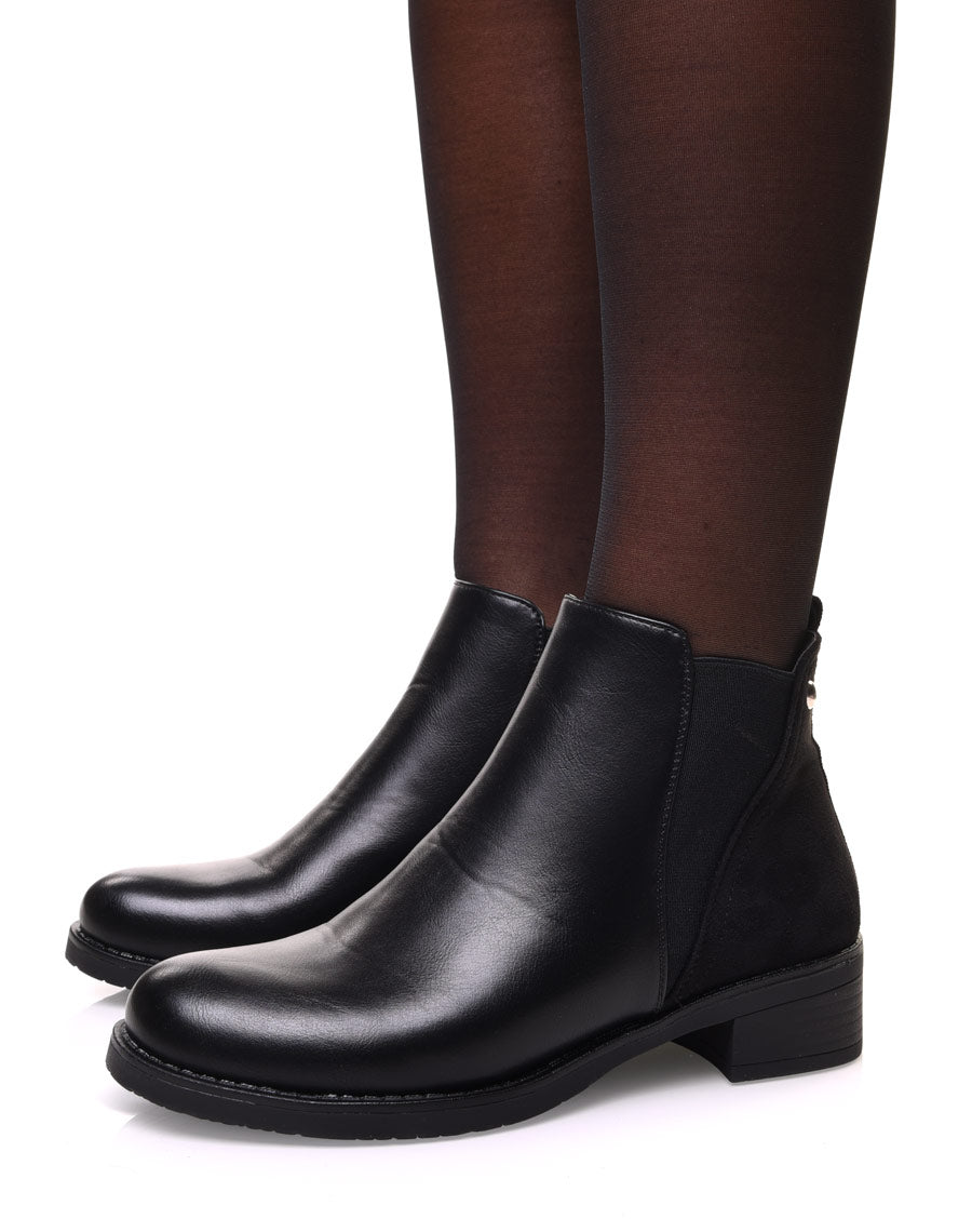 Bottines noires avec élastique bicolore à l’arrière