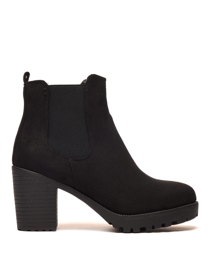 Bottines noires avec semelle crantée & talon mi haut