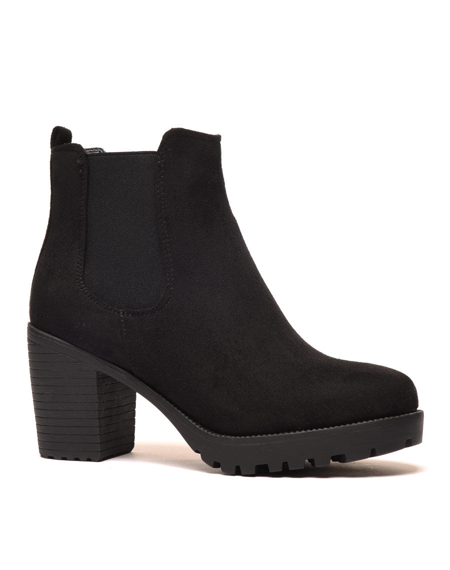 Bottines noires avec semelle crantée & talon mi haut