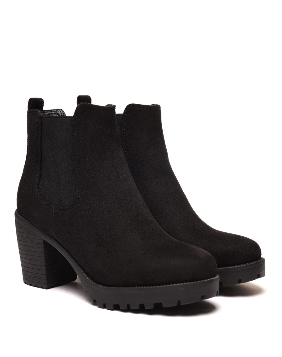 Bottines noires avec semelle crantée & talon mi haut