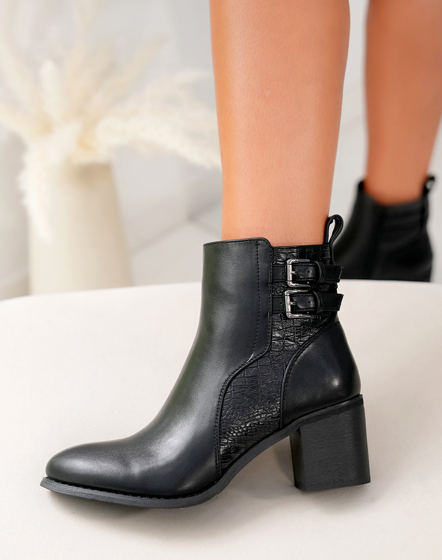 Bottines Noires Bi-Matière : L'Incontournable Tendance de la Saison