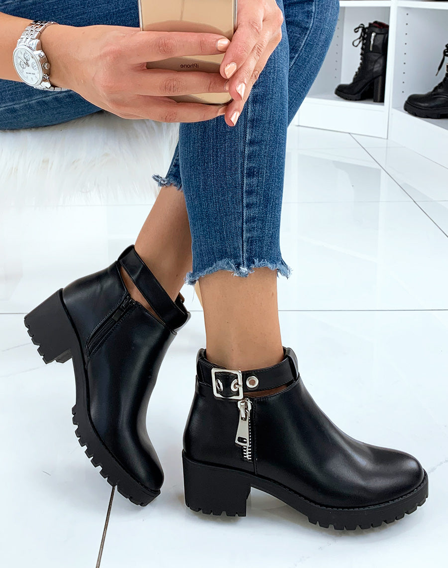 Bottines noires à boucles chevilles