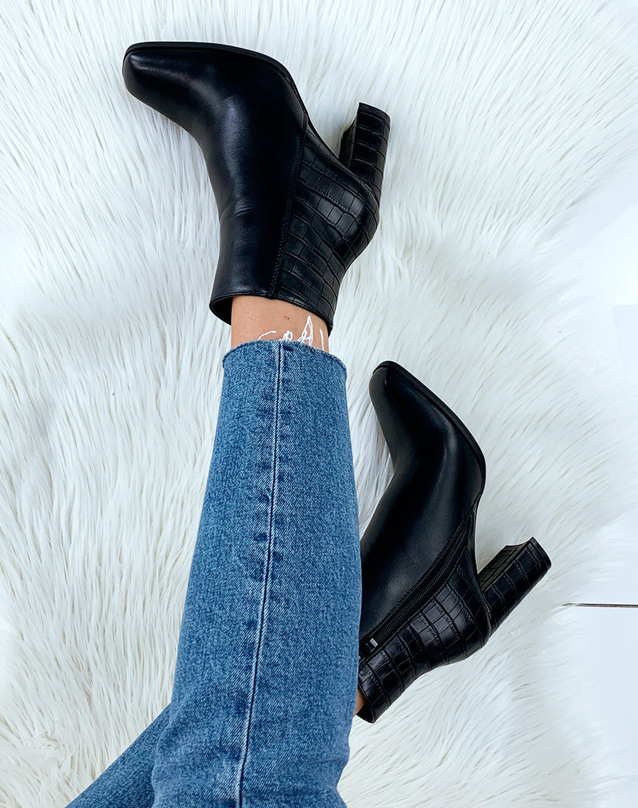 Bottines noires à bout carré