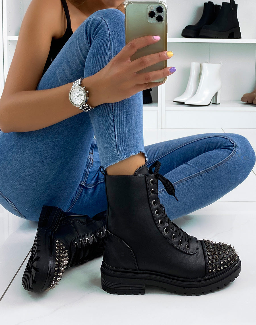 Bottines noires à clous anthracite