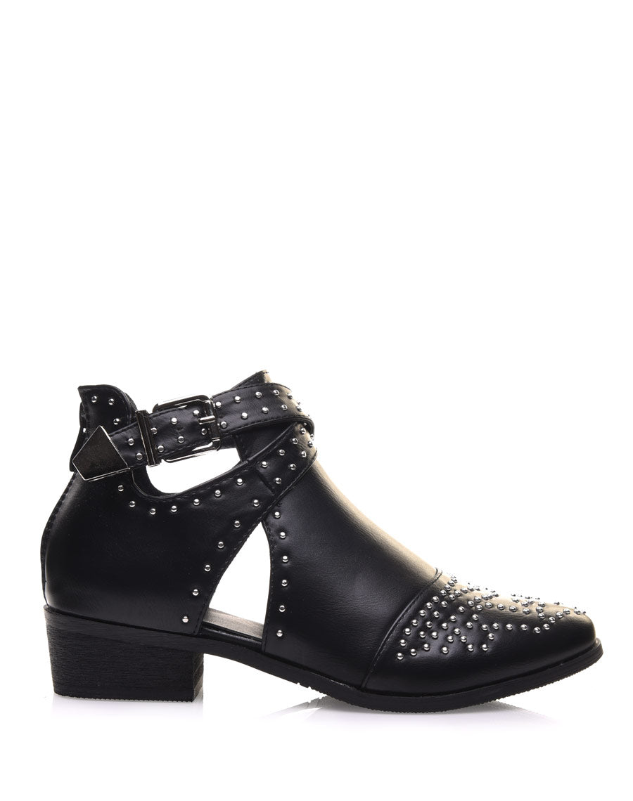 Bottines noires cloutées à boucles croisées