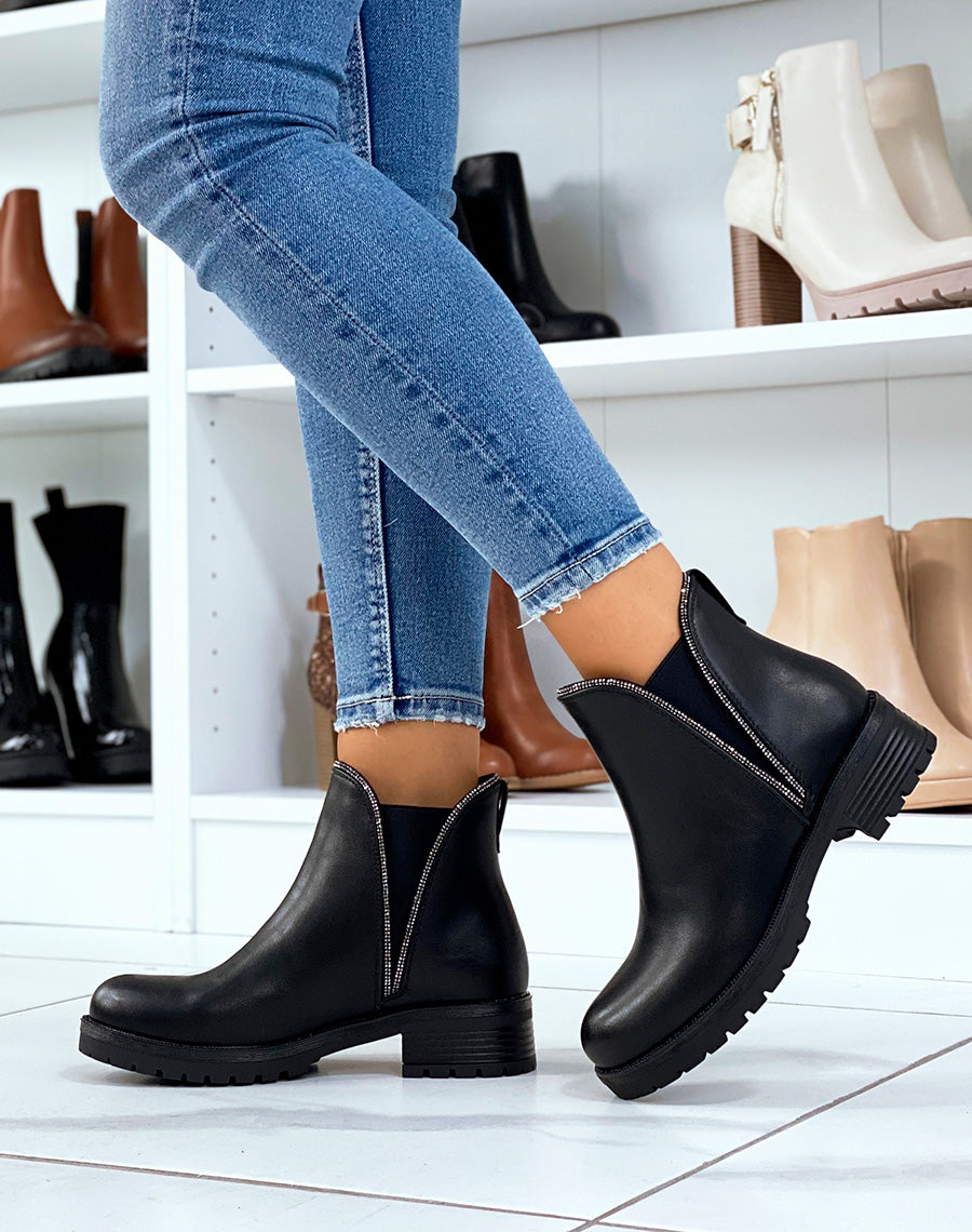 Bottines noires coupe pétale à liseré à strass