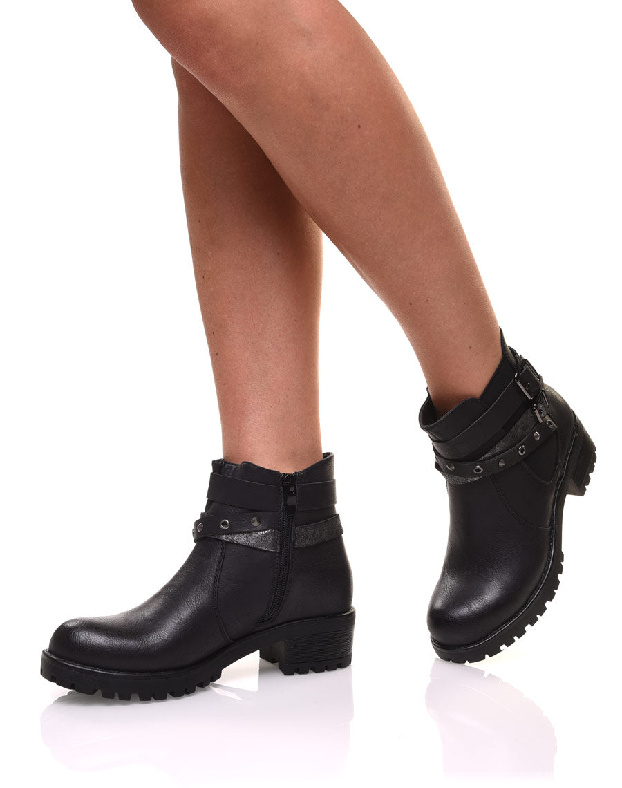 Bottines noires différentes lanières