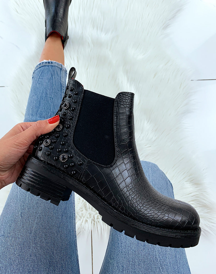 Bottines noires effet croco à bijoux