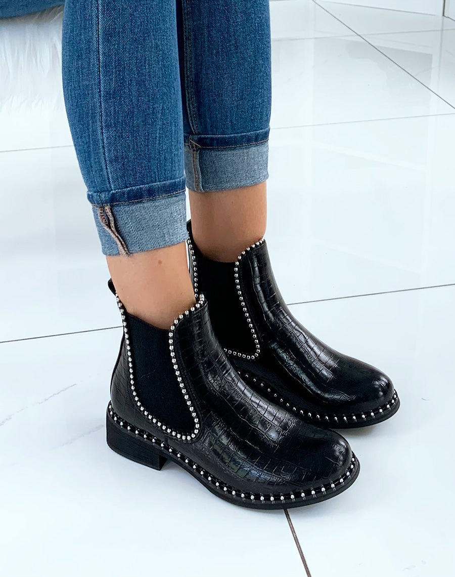Bottines noires effet croco et perle d?ornement argent