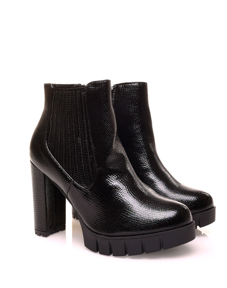 Bottines noires effet croco vernies à talons