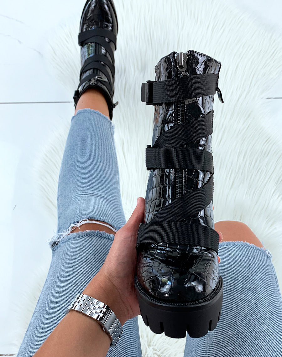 Bottines noires effet croco vernies à talons et lanières entrecroisées