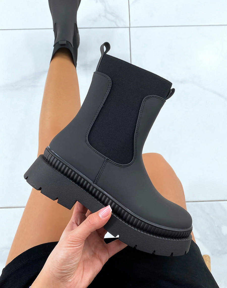 Bottines noires effet mat avec élastique