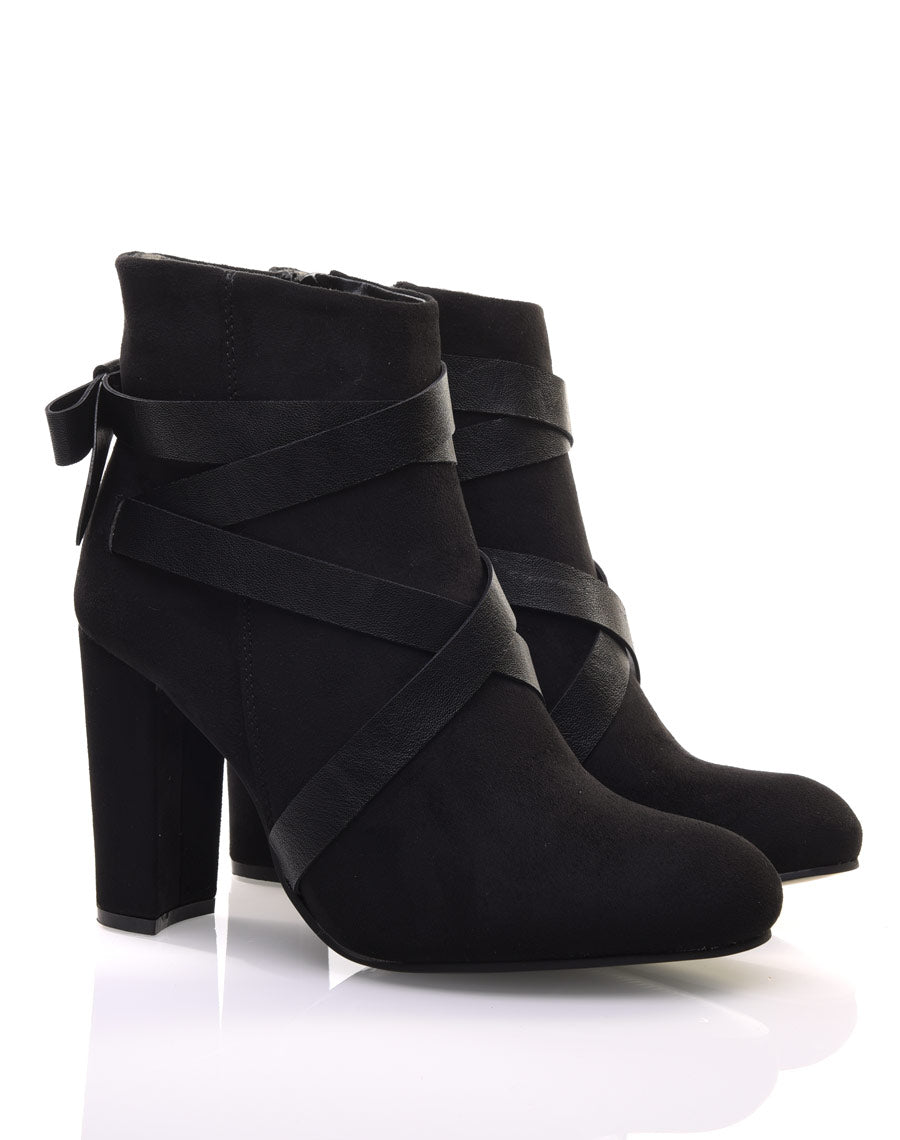 Bottines noires en suédine