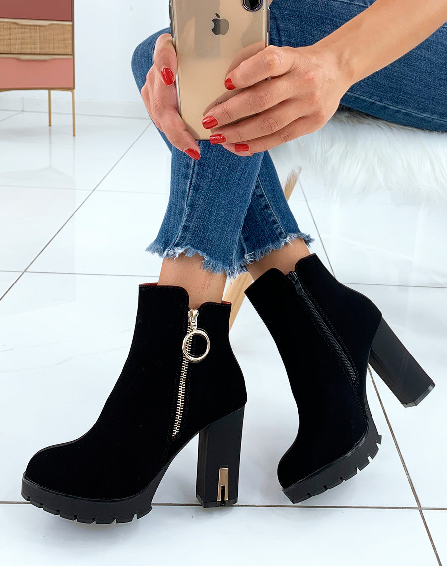 Bottines noires en suédine