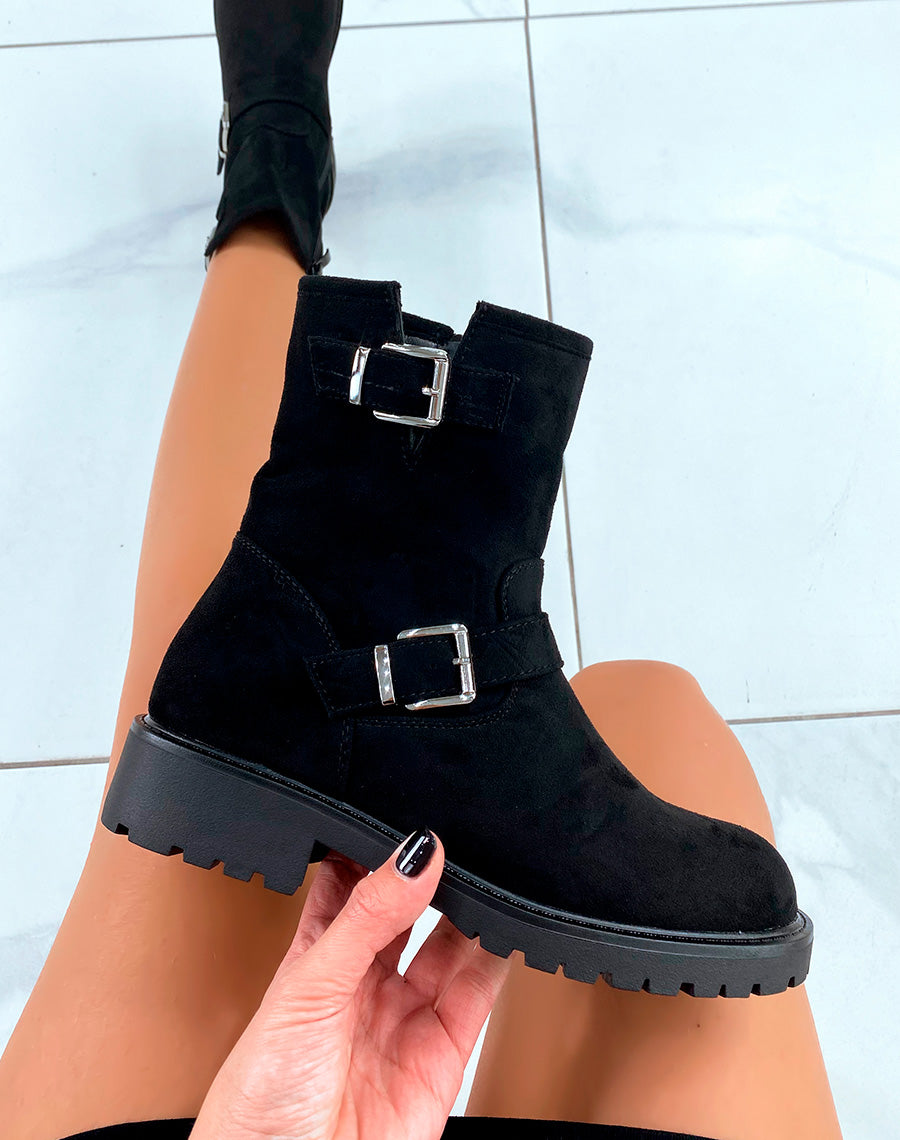 Bottines Noires en Suédine avec Double Sangle Argentée - Un Mix Parfait d'Éclat et de Confort