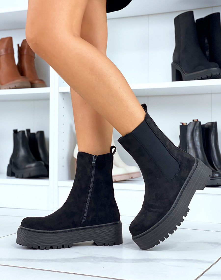 Bottines noires en suédine à grosse plateforme