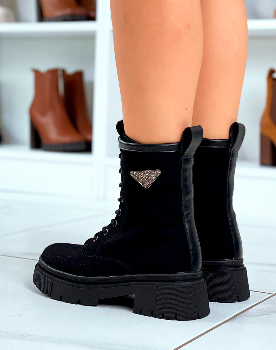 Bottines Noires en Suédine Montantes avec Détail Triangle à Strass