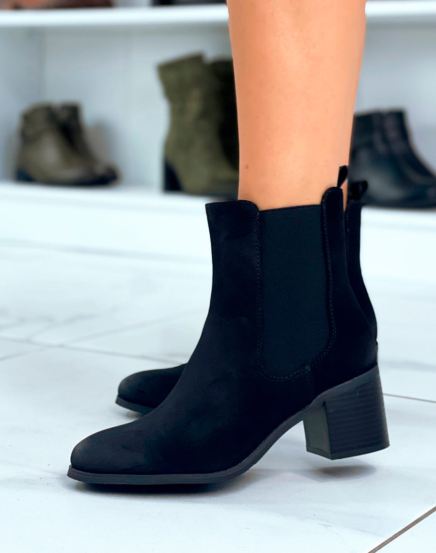 Bottines Noires en Suédine à Talon : L'Allure Féminine Par Excellence