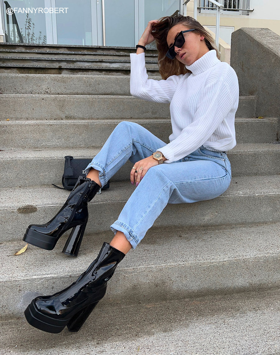Bottines noires en vinyle à talons et plateforme XXL